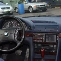 Bazarový snílek: BMW 735i