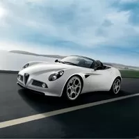 Autíčkář se ptá: Je hezčí originální Alfa Romeo 8C, nebo Disco Volante?