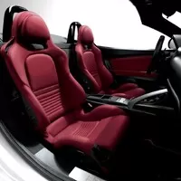 Autíčkář se ptá: Je hezčí originální Alfa Romeo 8C, nebo Disco Volante?