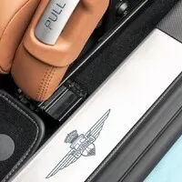 Autíčkář se ptá: Je hezčí originální Alfa Romeo 8C, nebo Disco Volante?