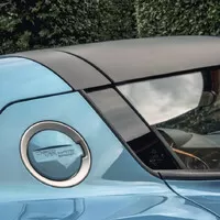 Autíčkář se ptá: Je hezčí originální Alfa Romeo 8C, nebo Disco Volante?