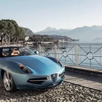 Autíčkář se ptá: Je hezčí originální Alfa Romeo 8C, nebo Disco Volante?