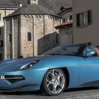 Autíčkář se ptá: Je hezčí originální Alfa Romeo 8C, nebo Disco Volante?