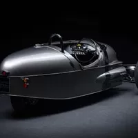 Morgan EV3 aneb když se retro mísí se sci-fi
