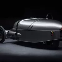 Morgan EV3 aneb když se retro mísí se sci-fi