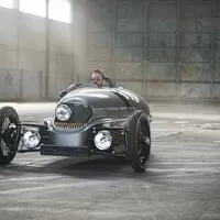 Morgan EV3 aneb když se retro mísí se sci-fi