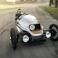 Morgan EV3 aneb když se retro mísí se sci-fi
