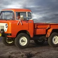 7 šílených Jeepů vyráží do pouště