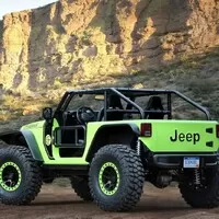 7 šílených Jeepů vyráží do pouště