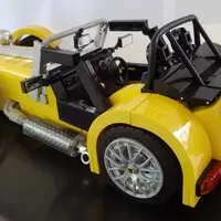 Postavte si malého Caterhama Super Seven