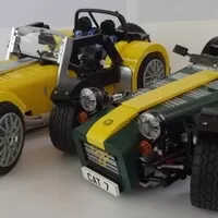 Postavte si malého Caterhama Super Seven