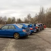 Kafe&Káry v Gas Townu – Lotus, truck a závody nevidomých