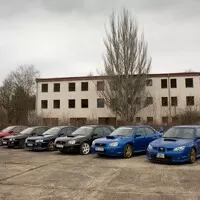 Kafe&Káry v Gas Townu – Lotus, truck a závody nevidomých