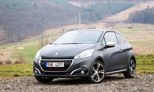 Recenze & testy: Peugeot 208 GTI - když hot znamená cool