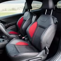 Peugeot 208 GTI - když hot znamená cool
