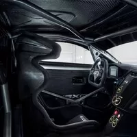 Závodní Acura NSX GT3 má sekvenci a hrabe vzadu