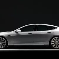 Tesla Model S: Záblesk budoucnosti?
