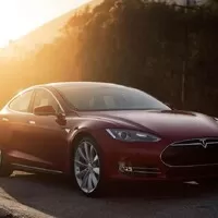 Tesla Model S: Záblesk budoucnosti?
