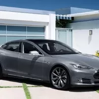 Tesla Model S: Záblesk budoucnosti?