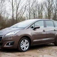 Peugeot 5008 Active: Učebnicový příklad