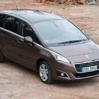Peugeot 5008 Active: Učebnicový příklad