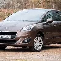 Peugeot 5008 Active: Učebnicový příklad