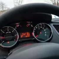 Peugeot 5008 Active: Učebnicový příklad