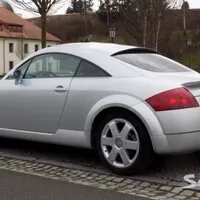 Audi TT: Moderní klasika pod kilo?
