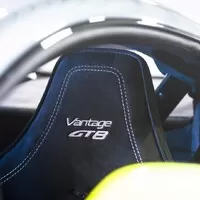Aston Martin Vantage GT8: Skoro jako závodní předloha