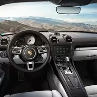 Nové Porsche 718 Cayman je tady!