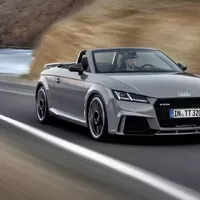 Audi TT RS je venku a má 400 koní