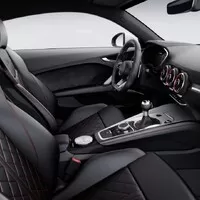 Audi TT RS je venku a má 400 koní
