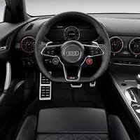 Audi TT RS je venku a má 400 koní