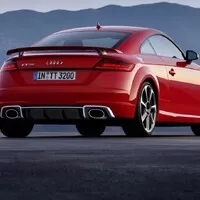 Audi TT RS je venku a má 400 koní