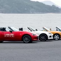 Mazda vyrobila jubilejní miliontou Miatu