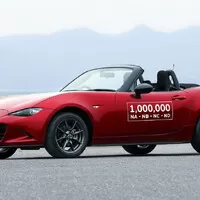 Mazda vyrobila jubilejní miliontou Miatu