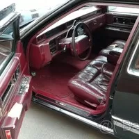 Bazarový snílek: Cadillac DeVille Hearse