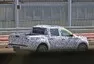 Na světlo pronikly první špionážní fotky pick-upu od Mercedesu