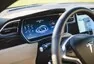 Tesla vs. Trabant očima Dana Přibáně: Budoucnost z dvoutaktního pohledu