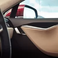 Tesla Model S: Jak se jezdí na elektrony?