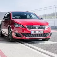 Peugeot 308 GTI: První test na okruhu v Mostě