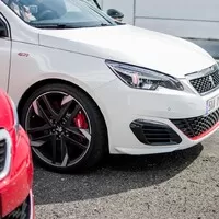 Peugeot 308 GTI: První test na okruhu v Mostě