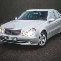 Mercedes E-class W211 320CDI 2003 front