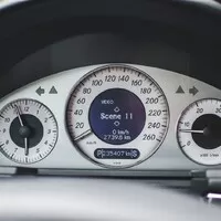 Mercedes E-class W211 320CDI 2003 dashboard