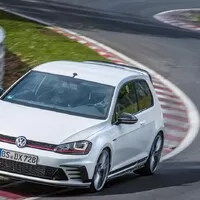 Neporazitelné hot hatche a zase ta Nordschleife