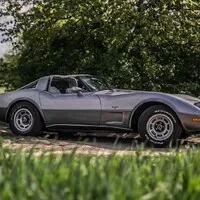 Chevrolet Corvette C3: Dva dny na sto