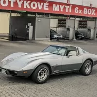 Chevrolet Corvette C3: Dva dny na sto