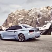 BMW 2002 Hommage vypadá jako batmobil