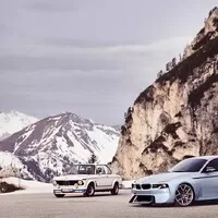 BMW 2002 Hommage vypadá jako batmobil