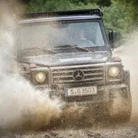 Mercedes-Benz G 350 d Professional kašle na pozlátko a míří za prací